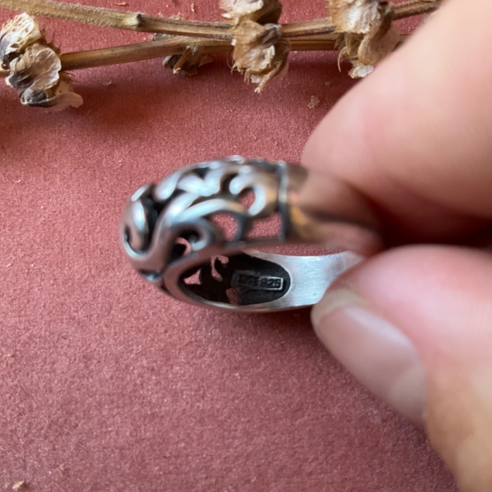 Thai Filigree Sterling Silver Ring - Picture 4 of 6